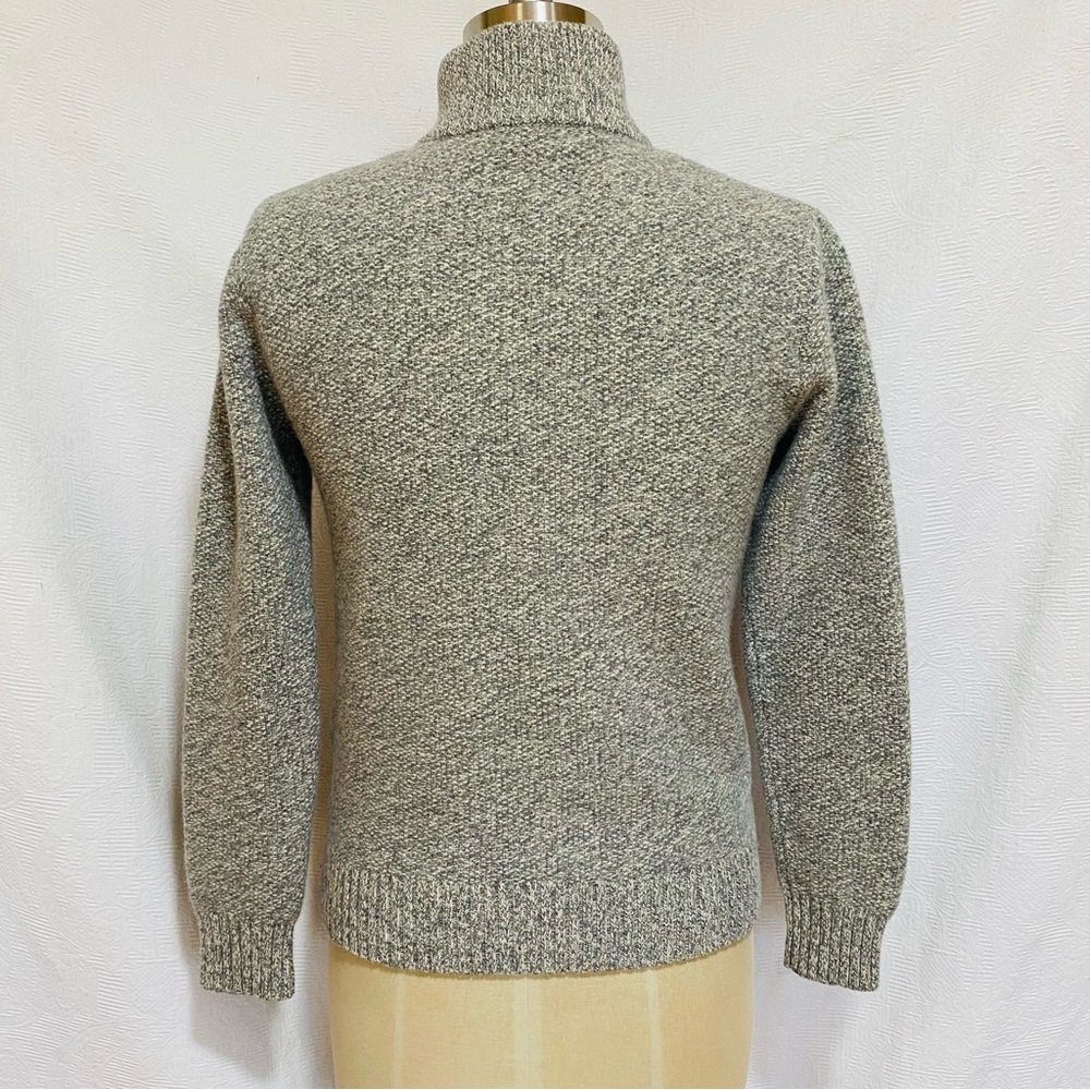 Club Monaco XS pure merino wool heather grey sweater. - Picture 6 of 8